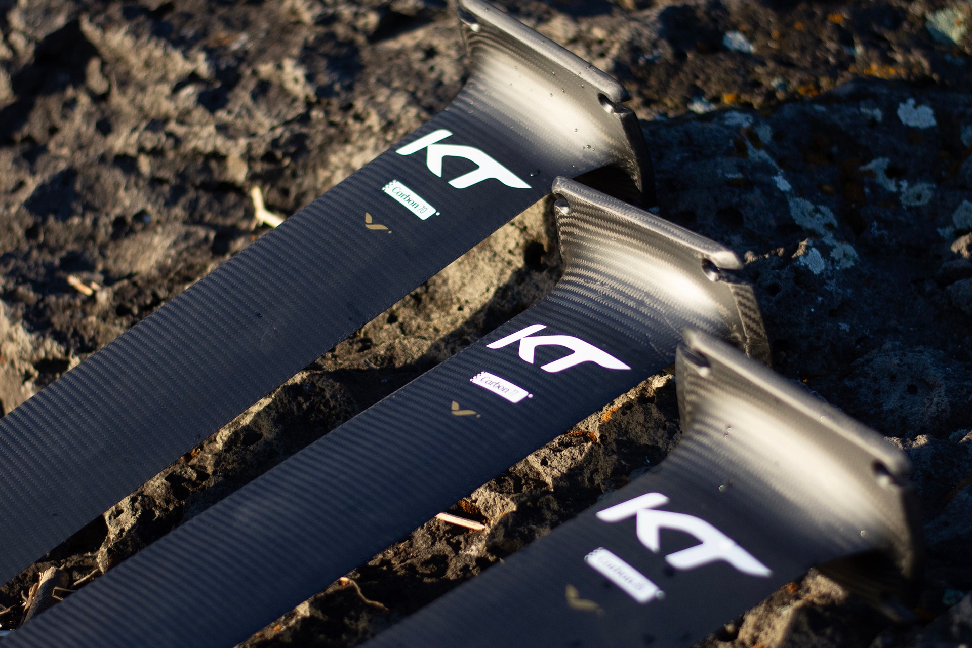 wingfoil carbon mast